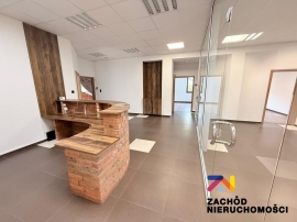 Atrakcyjny lokal ścisłe centrum